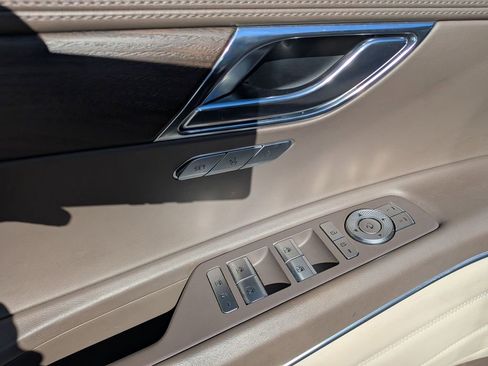 Used 2024 Genesis GV80 2.5T image 13