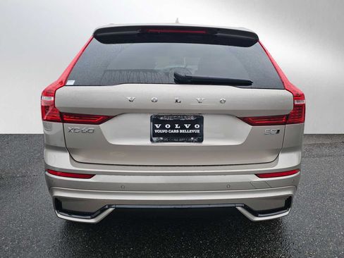 Certified 2025 Volvo XC60 B5 Plus AWD/4WD image 5