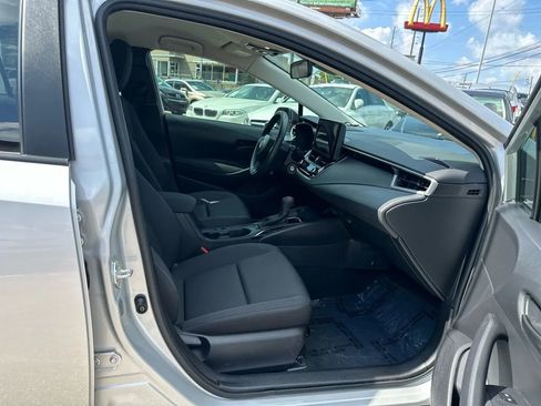 Used 2024 Toyota Corolla LE image 29