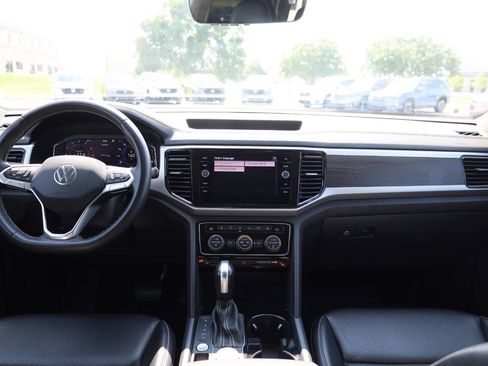 Used 2022 Volkswagen Atlas SE AWD/4WD image 14
