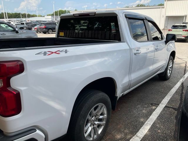 Used 2021 Chevrolet Silverado 1500 RST w/ Bed Protection Package AWD/4WD image 6
