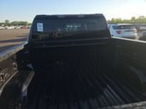 Used 2023 Chevrolet Silverado 1500 LT AWD/4WD image 9