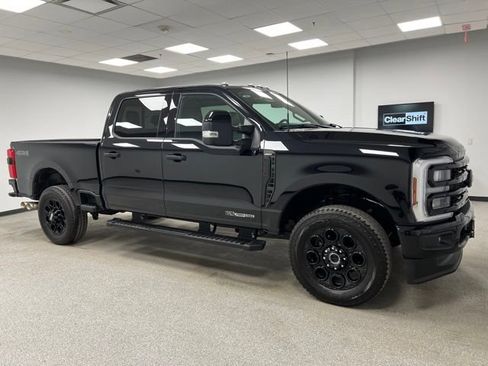 Used 2024 Ford F350 Lariat w/ Black Appearance Package AWD/4WD image 12