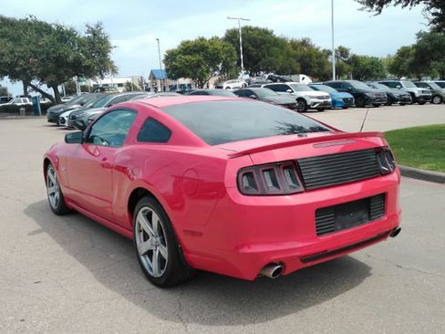 Used 2013 Ford Mustang GT Premium RWD image 9