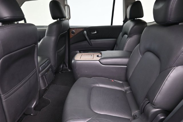 Used 2024 Nissan Armada SL w/ Captain's Chairs Package AWD/4WD image 18