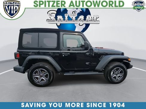 Used 2022 Jeep Wrangler Sport AWD/4WD image 1
