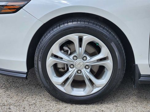 Used 2023 Honda Accord LX image 9