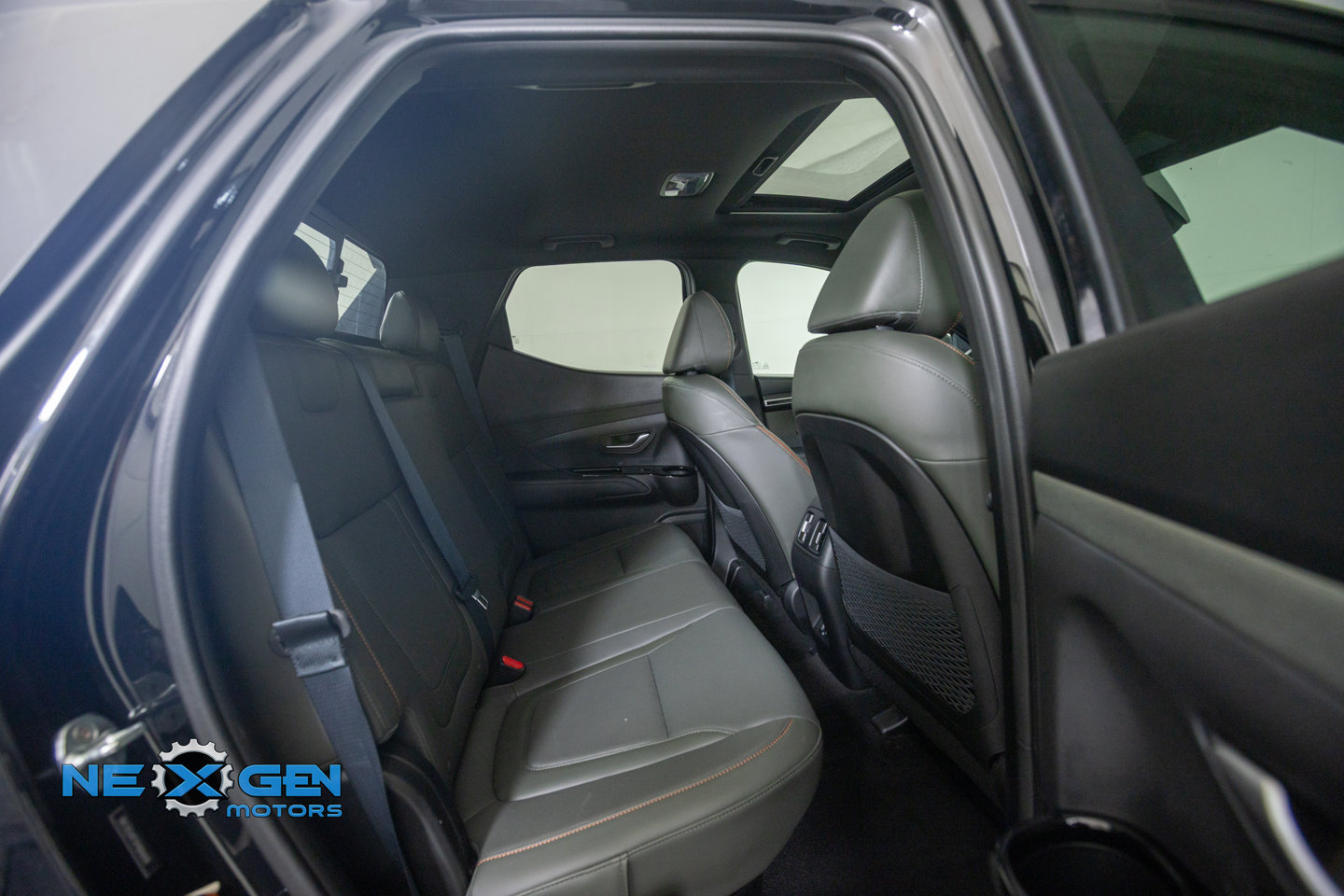 Used 2023 Hyundai Santa Cruz Limited AWD/4WD image 36