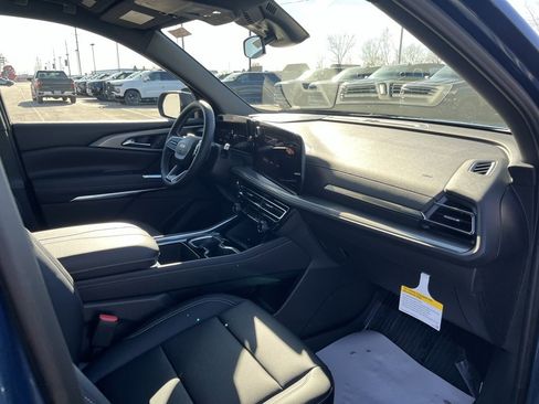 New 2026 Chevrolet Traverse LT image 22