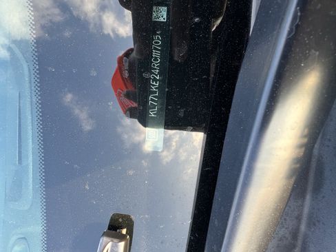 Used 2024 Chevrolet Trax ACTIV w/ Sunroof Package image 28