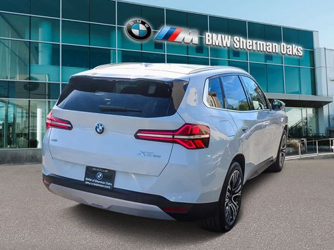 Used 2025 BMW X3 xDrive30i w/ Convenience Package image 4