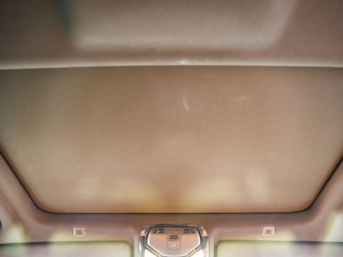 Used 2021 BMW 530e w/ Parking Assistance Package image 16