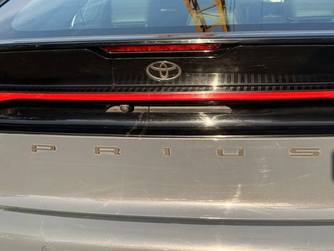 Used 2023 Toyota Prius XLE FWD image 37