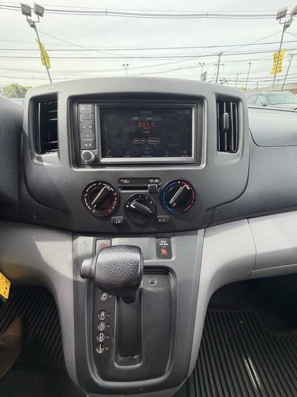 Used 2020 Nissan NV200 SV FWD image 15