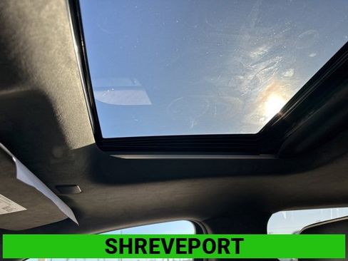 Certified 2025 GMC Sierra 2500 AT4X image 8