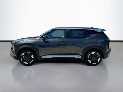 New 2027 Kia Seltos S FWD image 4