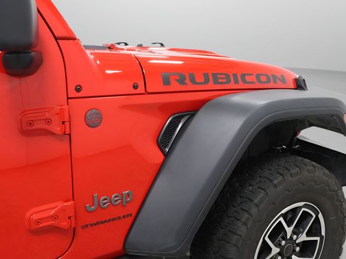 Used 2026 Jeep Wrangler Unlimited Rubicon AWD/4WD image 32