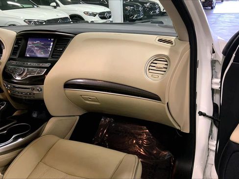 Used 2020 INFINITI QX60 Luxe w/ Essential Package image 17