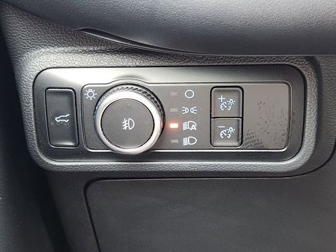 Used 2025 Ford Explorer ST-Line w/ Premium Package image 24