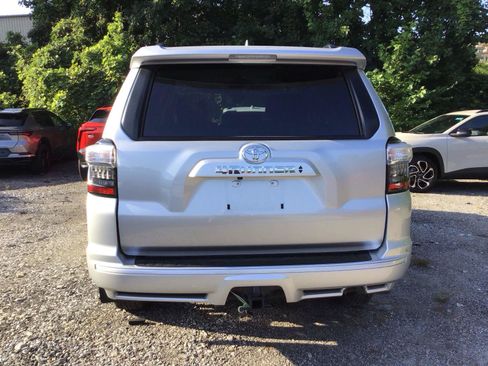 Used 2023 Toyota 4Runner TRD Sport w/ Technology Package AWD/4WD image 3