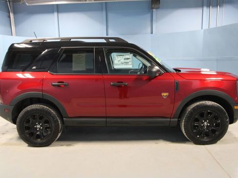 Used 2025 Ford Bronco Sport Badlands AWD/4WD image 32