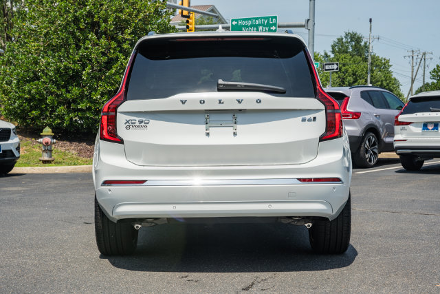 New 2026 Volvo XC90 B6 Plus w/ Protection Package Premier AWD/4WD image 6
