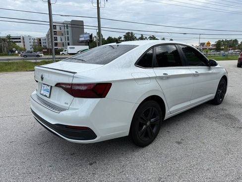 Used 2024 Volkswagen Jetta SE w/ Black Wheel Package FWD image 8