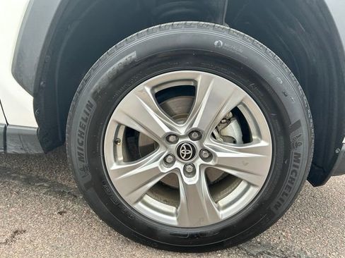 Used 2024 Toyota RAV4 XLE image 30