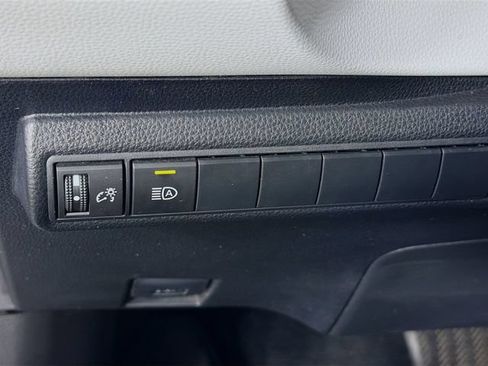 Used 2024 Toyota Corolla SE FWD image 12