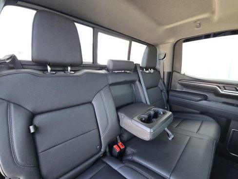 Used 2025 GMC Sierra 1500 SLT w/ SLT Premium Package image 16