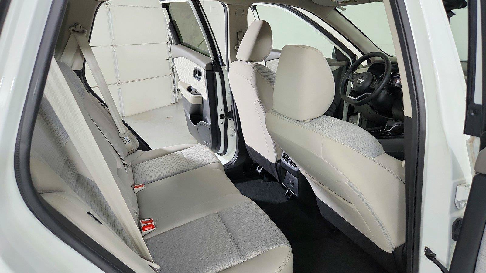 Used 2023 Nissan Rogue SV FWD image 25