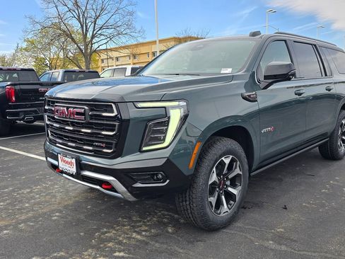 New 2026 GMC Yukon XL AT4 Ultimate AWD/4WD image 12