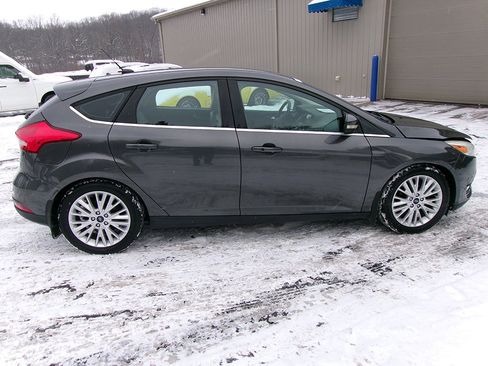 Used 2016 Ford Focus Titanium w/ Exterior Protection Package image 5