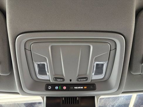 Certified 2025 Chevrolet Silverado 1500 W/T w/ WT Value Package image 9