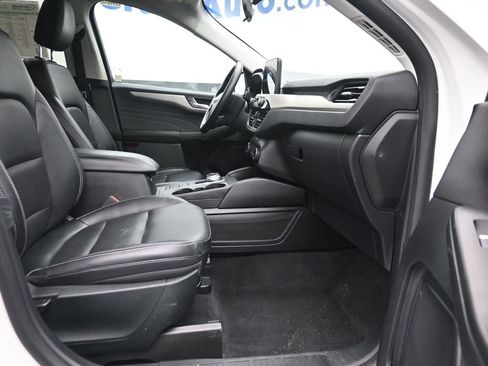 Used 2022 Ford Escape SEL w/ Technology Package FWD image 7
