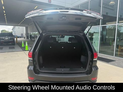 Certified 2022 Jeep Grand Cherokee Laredo X image 36