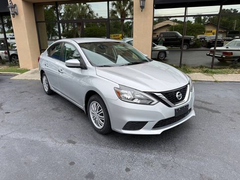 Used 2019 Nissan Sentra S FWD image 1