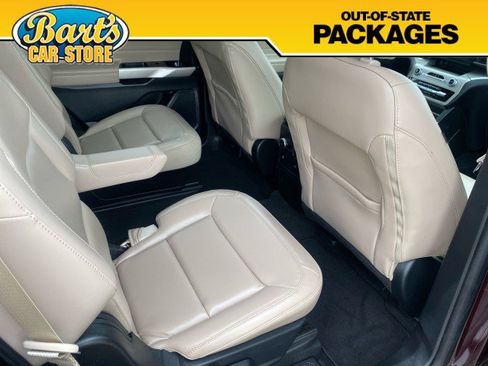 Used 2022 Ford Explorer XLT w/ Equipment Group 202A AWD/4WD image 13