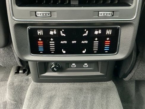 New 2026 Audi Q8 Premium Plus image 23