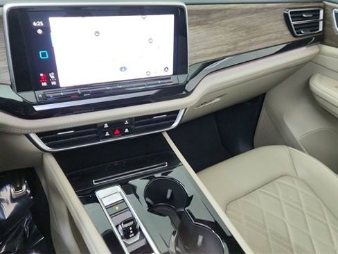 Used 2025 Volkswagen Atlas SEL Premium R-Line image 48