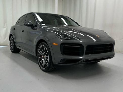 Used 2021 Porsche Cayenne GTS AWD/4WD image 1