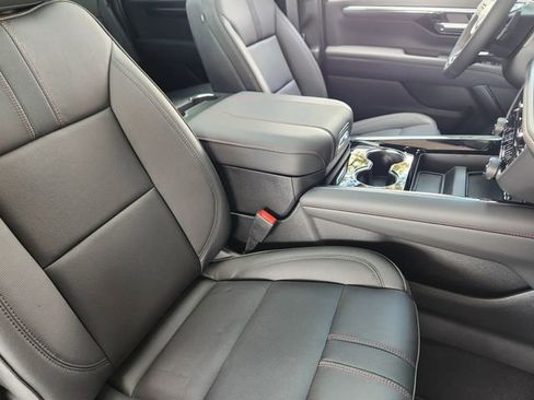 New 2026 Chevrolet Suburban RST w/ RST Capability Package AWD/4WD image 29
