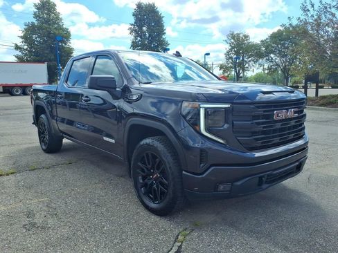 Used 2026 GMC Sierra 1500 Elevation AWD/4WD image 3