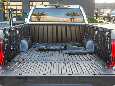 Used 2024 Toyota Tundra Limited AWD/4WD image 32