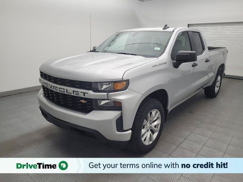 Used 2020 Chevrolet Silverado 1500 Custom w/ Custom Value Package AWD/4WD image 1