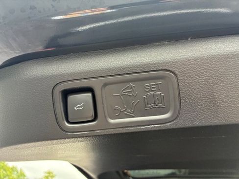 Used 2021 Ford Expedition Platinum image 22