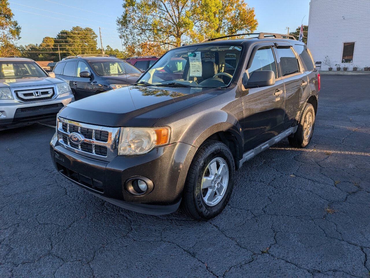 Used 2011 Ford Escape XLT w/ 202A Rapid Spec Order Code FWD image 4