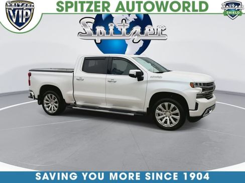 Used 2022 Chevrolet Silverado 1500 High Country w/ Technology Package AWD/4WD image 3