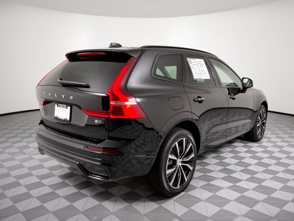 Used 2024 Volvo XC60 B5 Plus w/ Protection Package Premier AWD/4WD image 9
