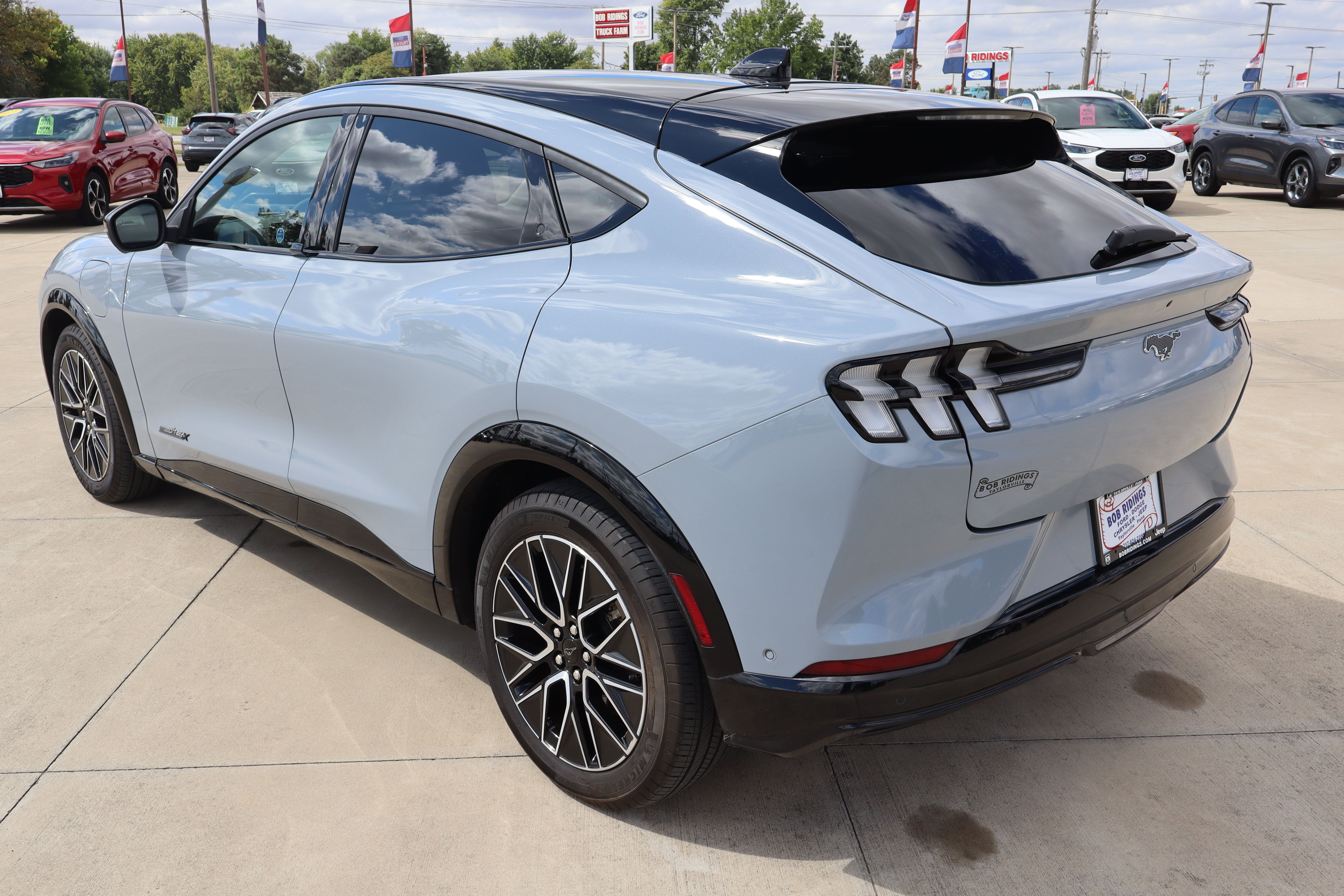 Used 2024 Ford Mustang Mach-E Premium AWD/4WD image 7